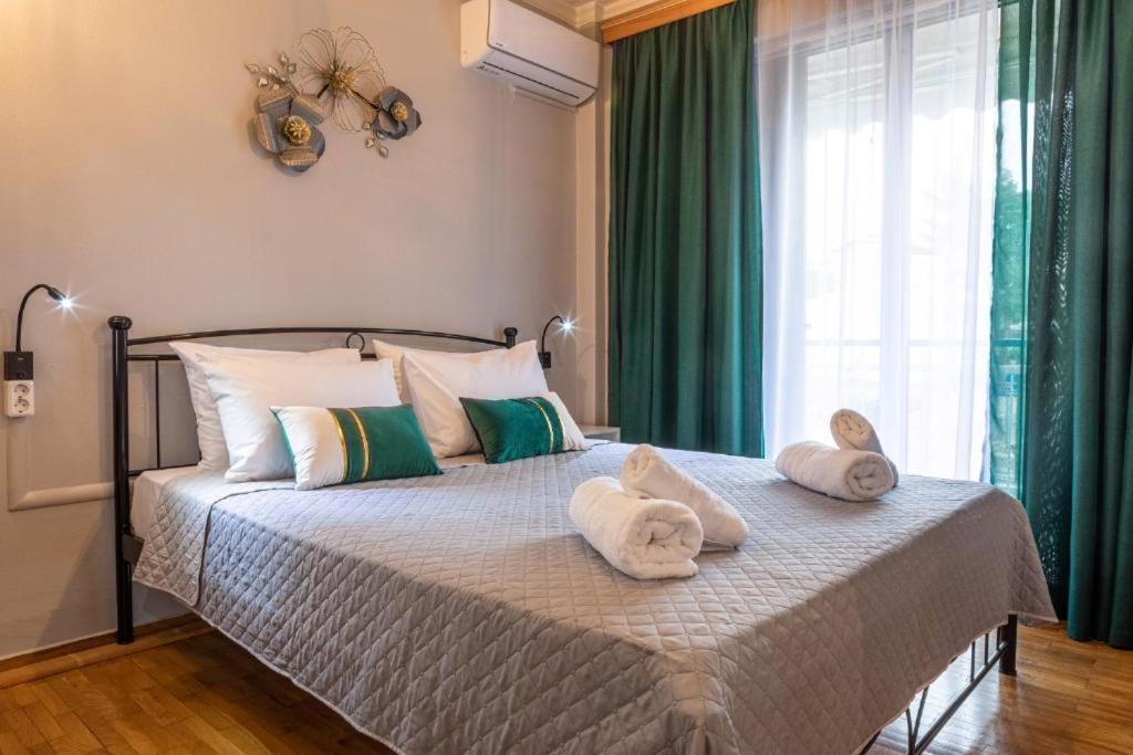 Johnny'S Three Bedroom Apartment Nafplio Exterior foto